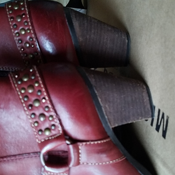 Ankle boots - Picture 7 of 7